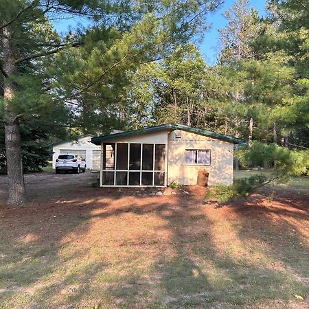 Royce'S Outpost Rustic Cabin Nearby Trails Mio Extérieur photo