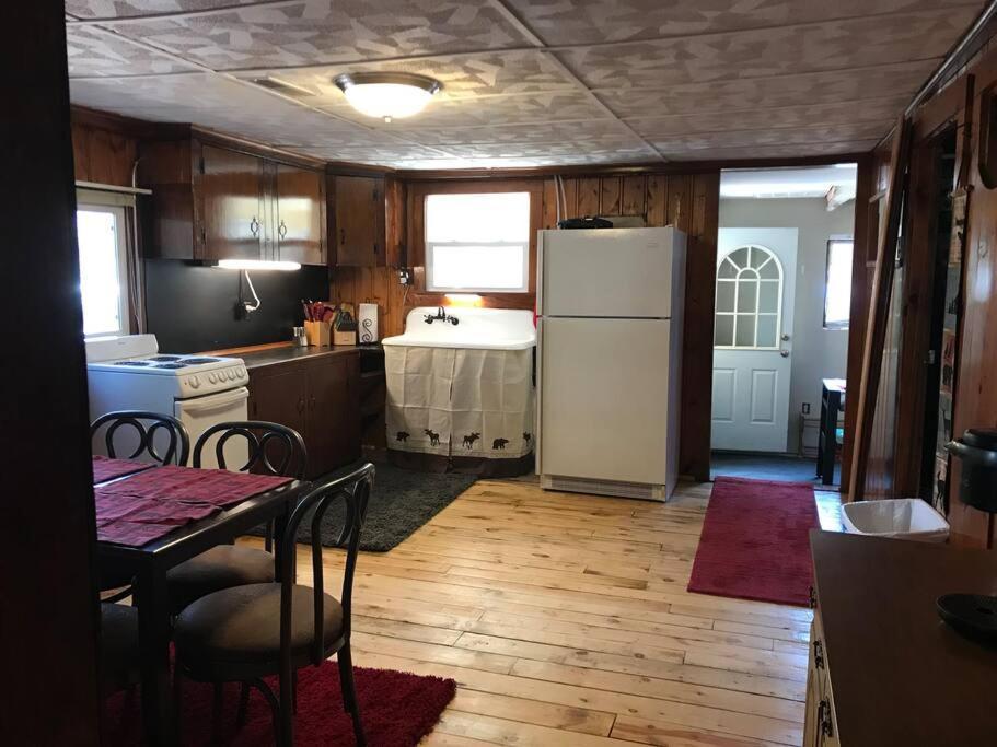 Royce'S Outpost Rustic Cabin Nearby Trails Mio Extérieur photo