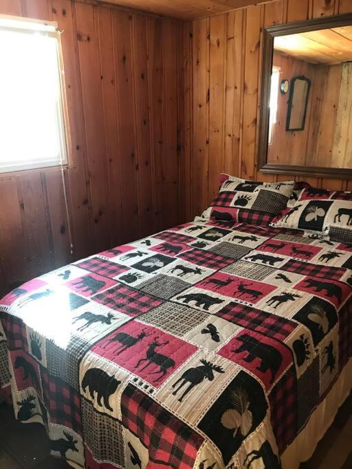 Royce'S Outpost Rustic Cabin Nearby Trails Mio Extérieur photo