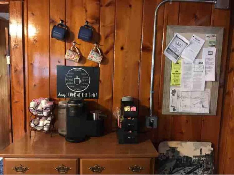Royce'S Outpost Rustic Cabin Nearby Trails Mio Extérieur photo