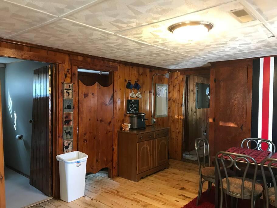 Royce'S Outpost Rustic Cabin Nearby Trails Mio Extérieur photo